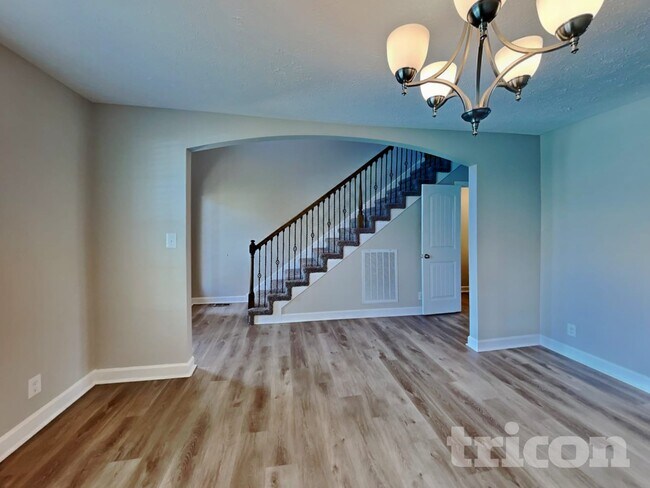 Building Photo - 1287 Eagle's View Dr