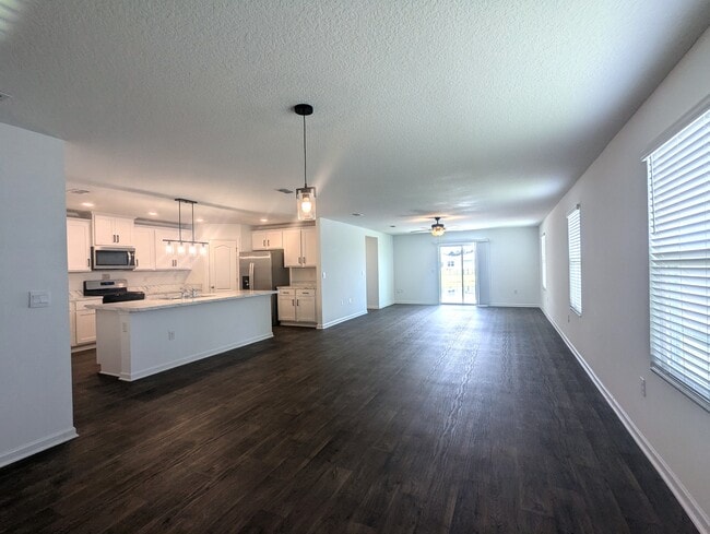 Building Photo - 82 Tordera Ln