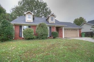 Building Photo - 104 Hollington Dr NE