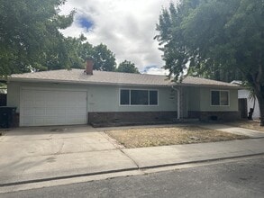 Building Photo - 1540 Goldenwood Dr