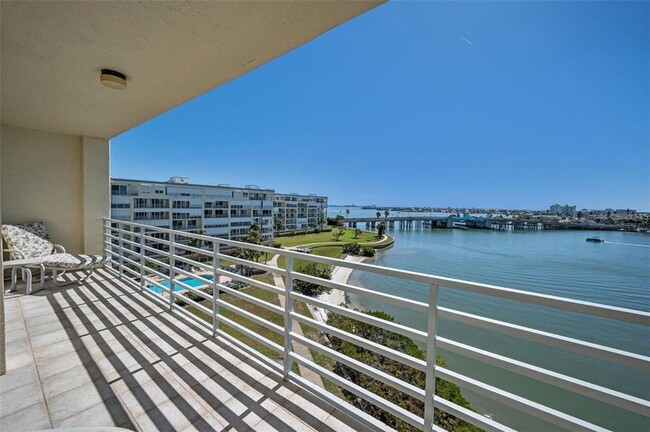 Building Photo - 7882 Sailboat Key Blvd S