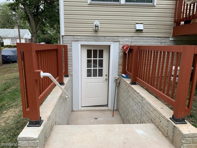 Building Photo - 1 br, 1 bath Apartment - 3617 Hilmar Rd