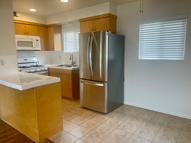 Building Photo - 2617 Rockefeller Ln