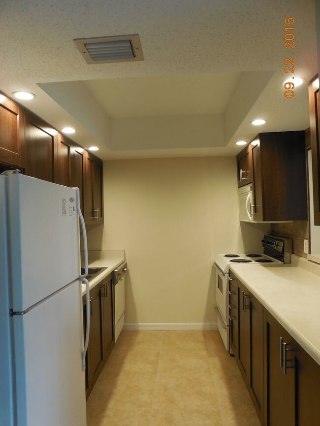 Foto del edificio - 841 N. Keene Rd. C