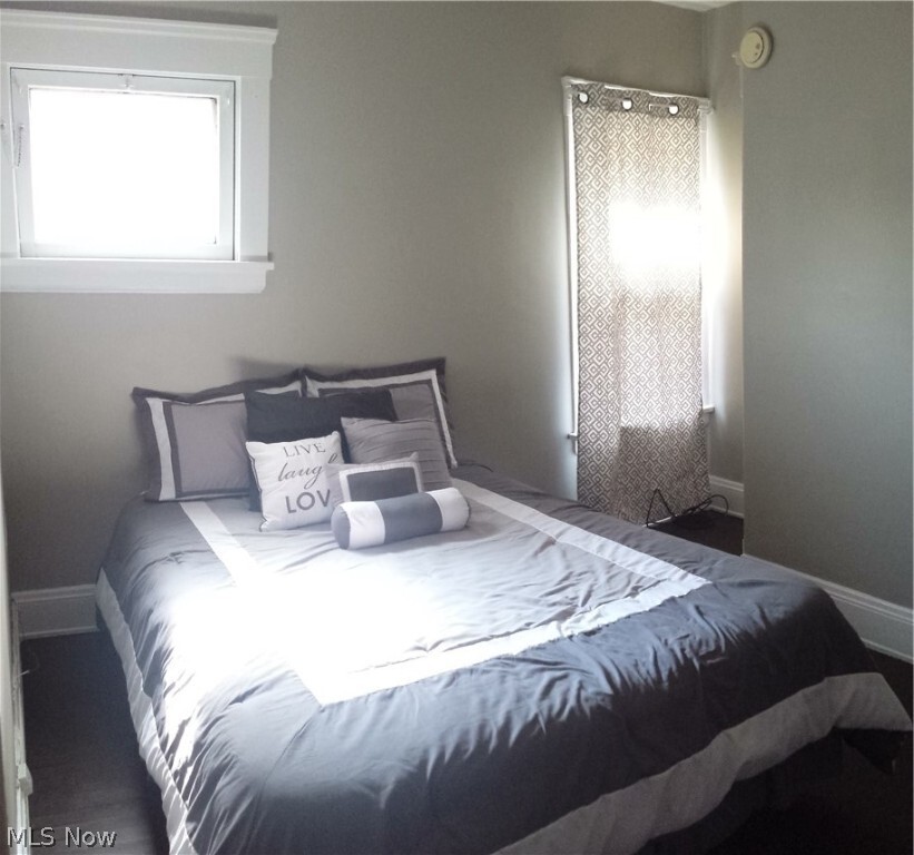 Foto principal - 11710 Buckingham Ave