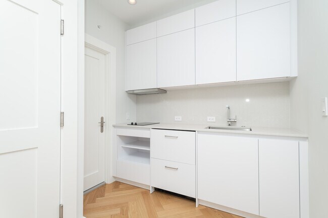 Foto del edificio - 461 Massachusetts Ave