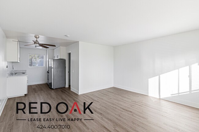 Foto del edificio - 13325 Heacock St