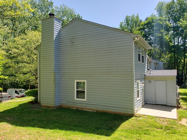 Photo - 3908 Briarhill Dr House