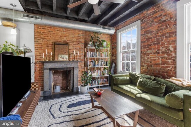 Foto del edificio - 927 Clinton St