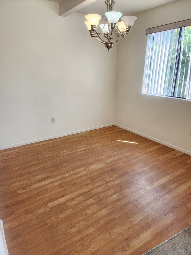 Foto del edificio - 9459 Fairgrove Ln