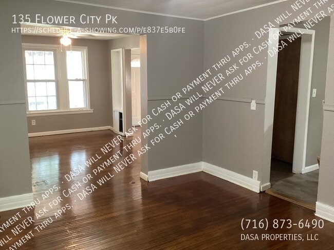 Building Photo - 135 Flower - 4 Bed / 1 Bath