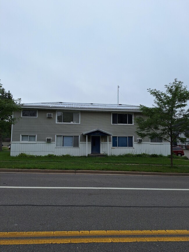 Building Photo - 2202 N 13th St