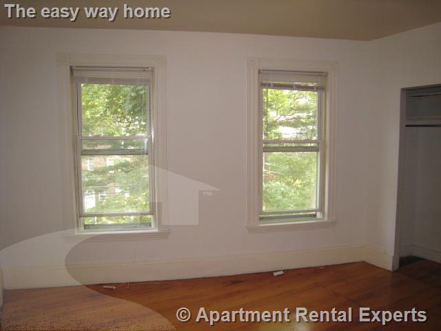 Building Photo - 246 Beacon St