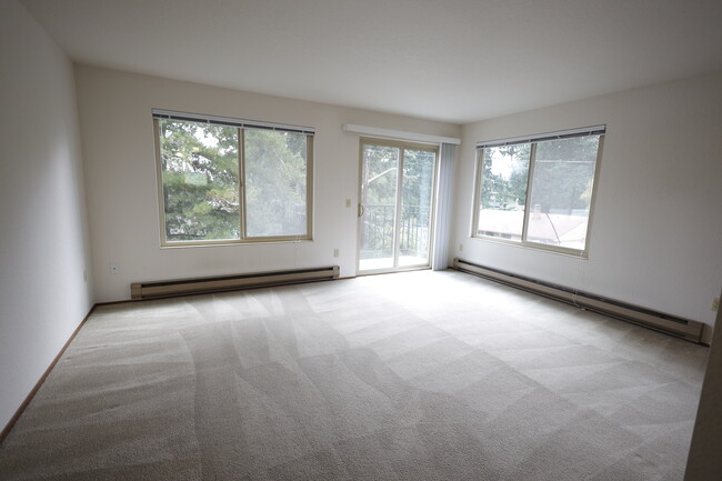 Building Photo - Bitter Lake Apartments