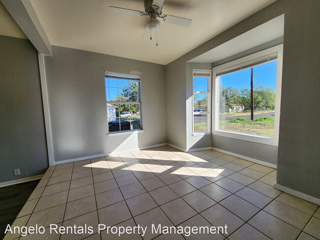 Building Photo - 3 br, 2 bath House - 1101 Clairmont St