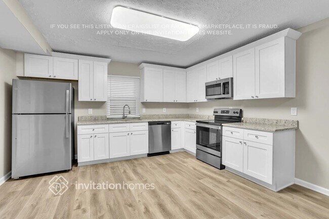 Foto del edificio - 6584 Oakwood Dr