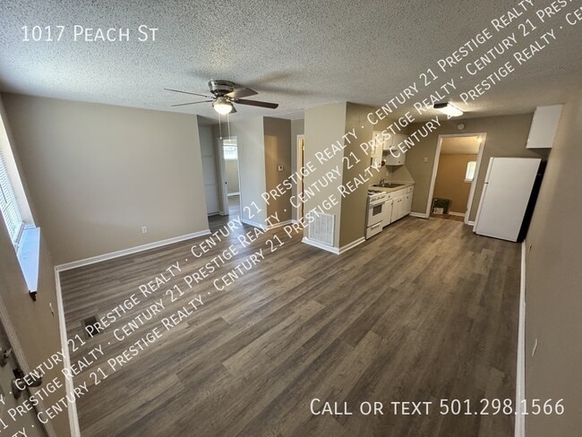 Building Photo - 1017 Peach St