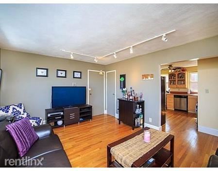 Building Photo - 491 Arborway