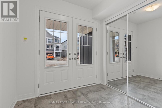 Building Photo - 62 Pogie Dr