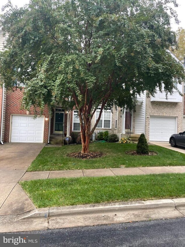 1805 Foxwood Cir, Bowie, MD 20721 Townhome Rentals in Bowie MD