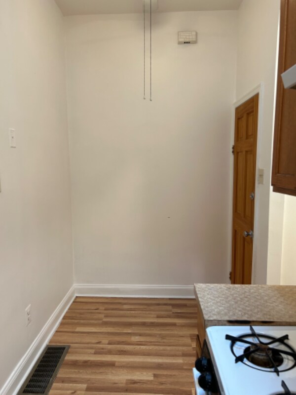 Foto del edificio - 3033 Salmon St