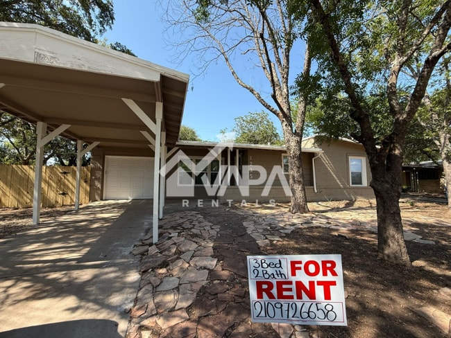 Building Photo - 1235 Arroya Vista Dr