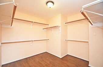 Building Photo - 17911 Western Pass Ln