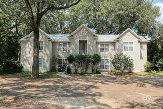 Building Photo - 8553 Garden Cir