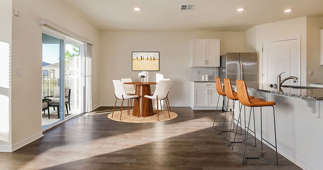 Foto del edificio - Kinsman Pointe