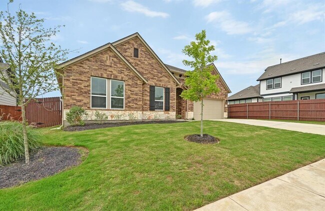 Building Photo - 701 Texas Sage Loop