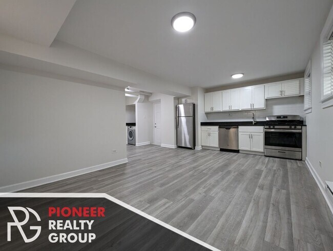 Foto del edificio - 732 W Roscoe St