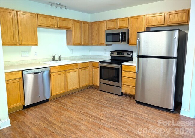 Foto del edificio - 2409 Trace Creek Dr