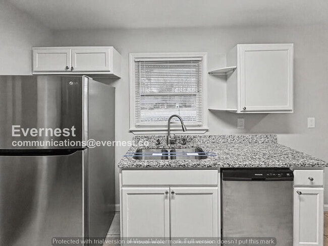 Building Photo - 3927 Hwy 81