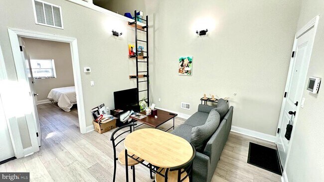 Foto del edificio - 344 Conarroe St