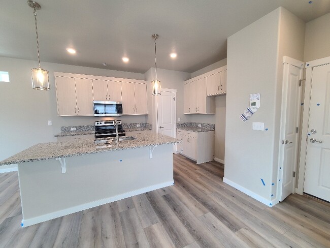 Building Photo - 377 Fickel Farm Trl