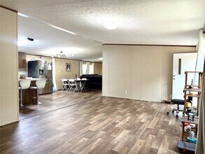 Building Photo - 17008 FM 1484 Rd