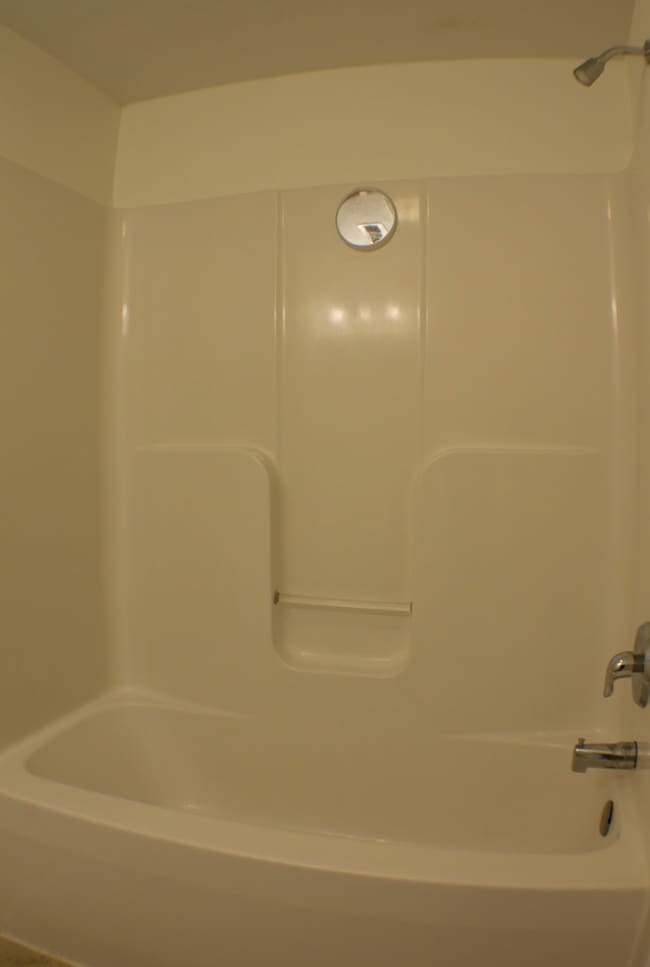 Building Photo - 1416 Highland Ave