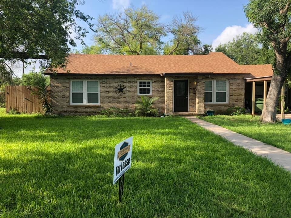 1006 Madison St, Alice, TX 78332 House for Rent in Alice, TX