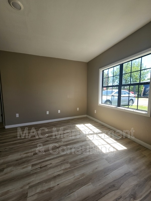 Building Photo - 1319 Autumn Ave