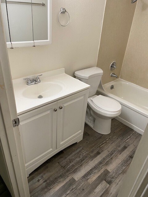 Baño - Oak View Village