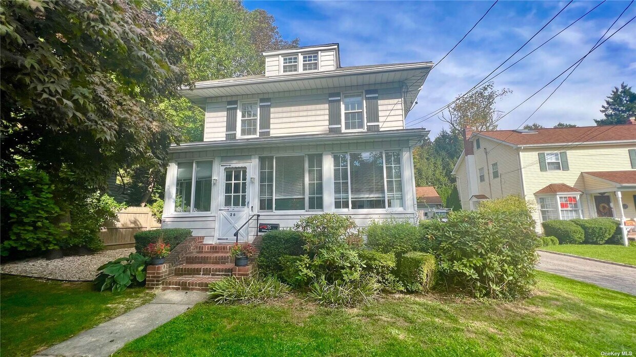 26 Midway Ave, Locust Valley, NY 11560 House Rental in Locust Valley