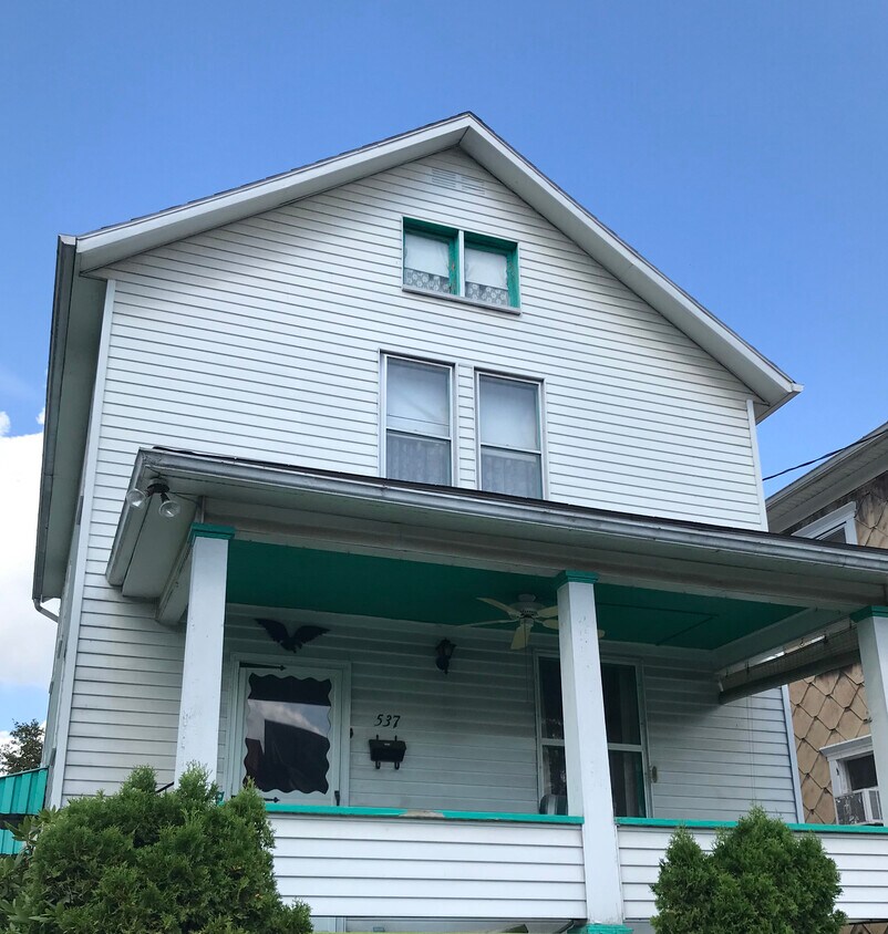 Foto principal - 537 Russell Ave