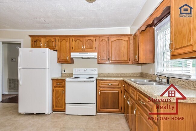 Building Photo - 109 Cassetty Ln