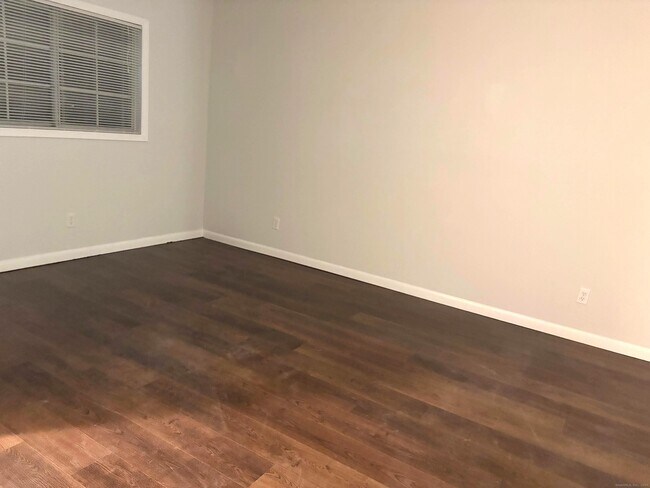 Foto del edificio - 9 Patricia Rd