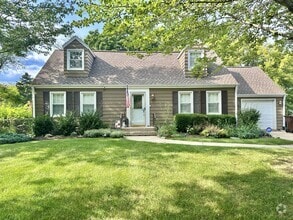 Building Photo - 3712 Pinecrest Rd