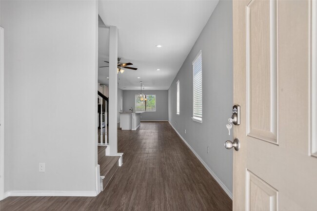 Building Photo - 16817 Pink Wintergreen Dr