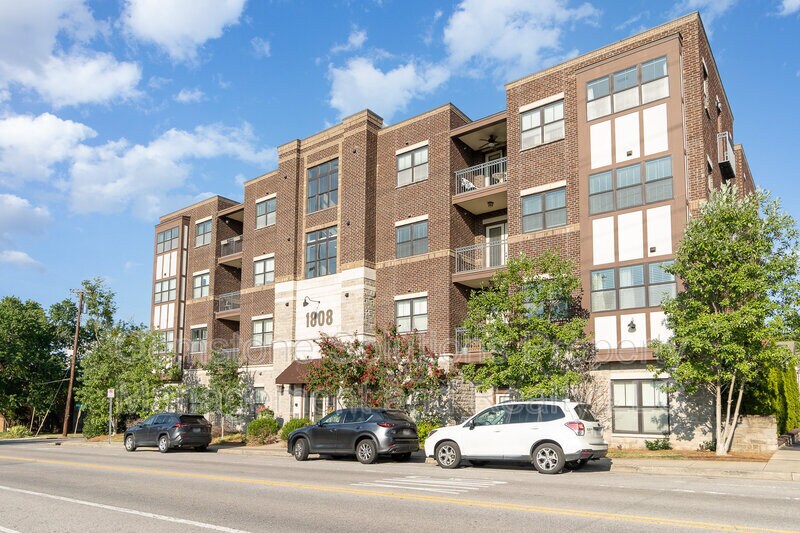 Primary Photo - 1808 24th Ave S