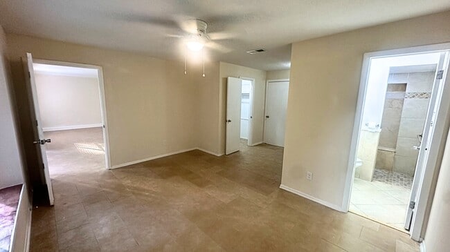 Foto del edificio - 3 Carriage Hill Cir