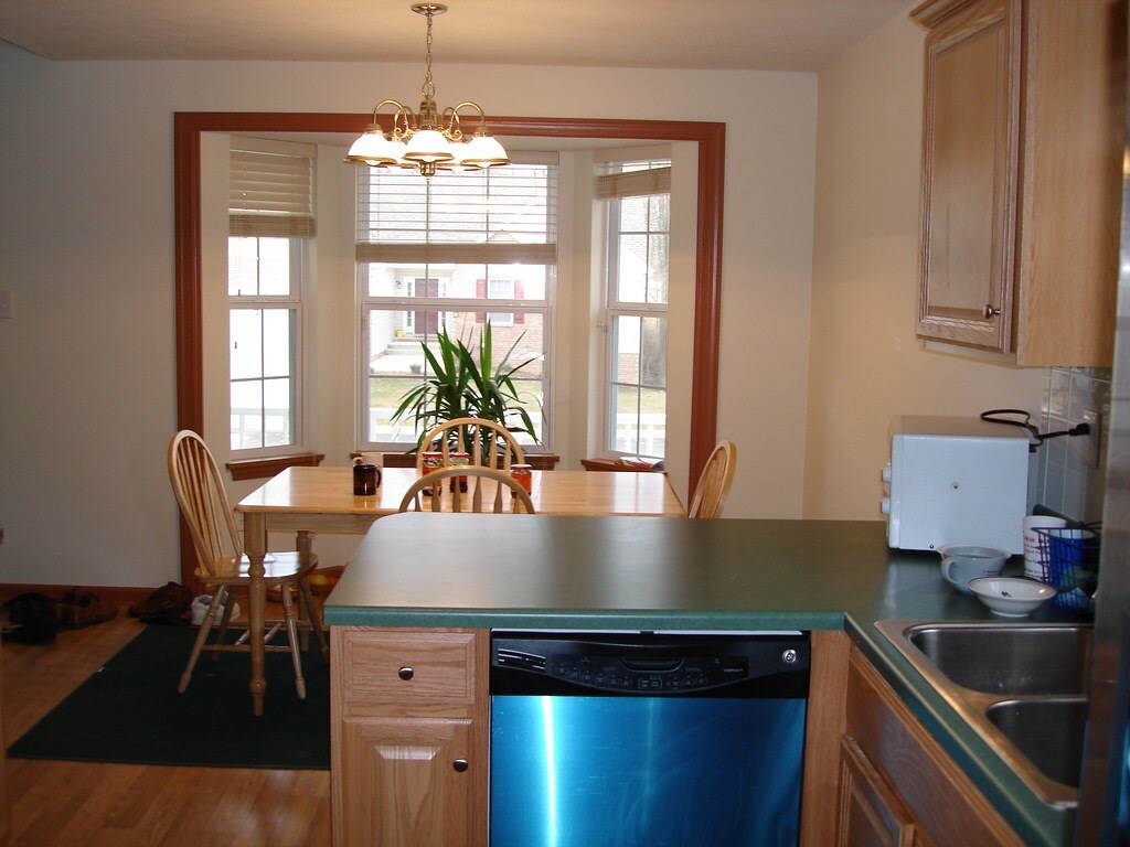 Building Photo - 201 Mountain Breeze Dr