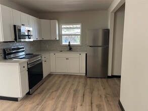 Building Photo - 800 S 2nd St